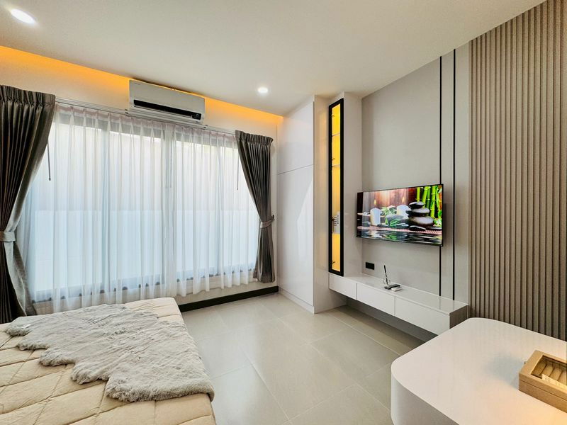 รูป บ้านเดี่ยวสไตล์โมเดิร์น พูลวิลล่า 3 ห้องนอน - รูปที่ 7/20