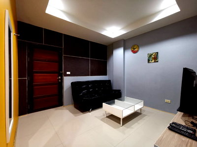 คอนโดให้เช่า : ให้เช่าคอนโดเดอะรูม1 บางแสน (ใกล้ตลาดPark in และมหาวิทยาลัยบูรพา)