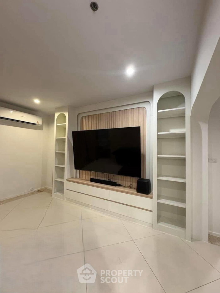 รูป คอนโด 2-ห้องนอน ที่ ดิ เอ็มไพร์ เพลส ใกล้ BTS เซนต์หลุยส์ (ID 2684150) - รูปที่ 1/12