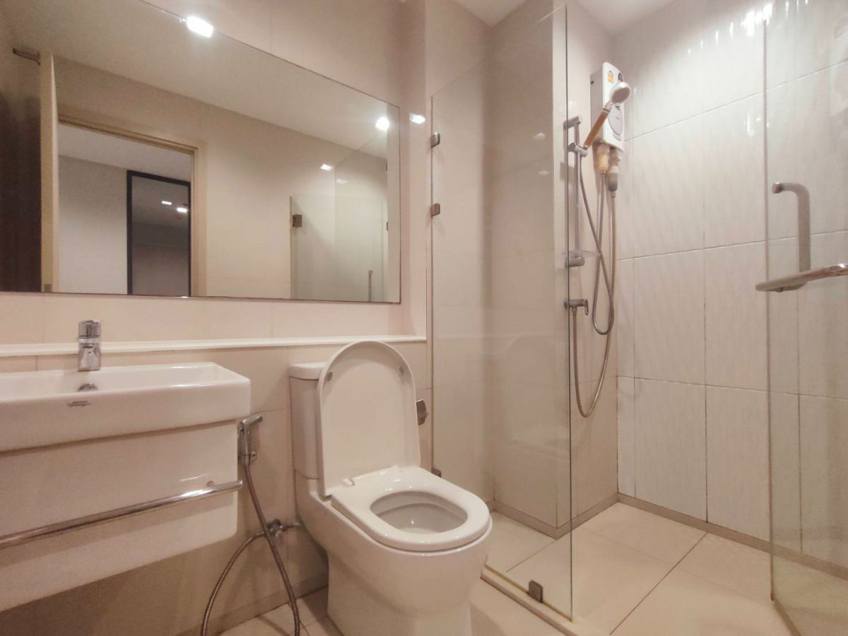 รูป Condo for Rent : Life One Wireless(BTS Ploenchit) (Rt-01) - รูปที่ 17/17