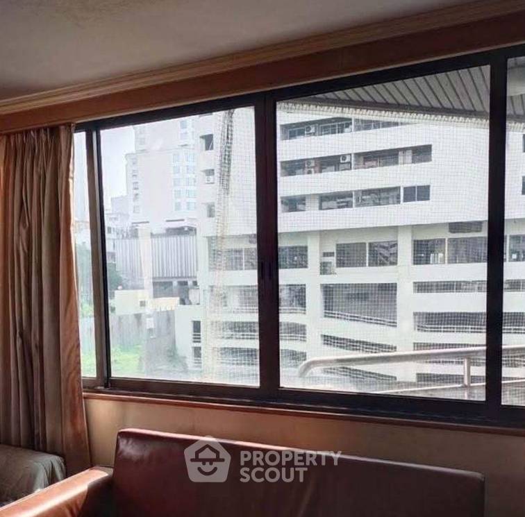 รูป คอนโด 2-ห้องนอน ที่ เลค อเวนิว คอนโดมิเนียม ใกล้ BTS อโศก (ID 2365860) - รูปที่ 3/3