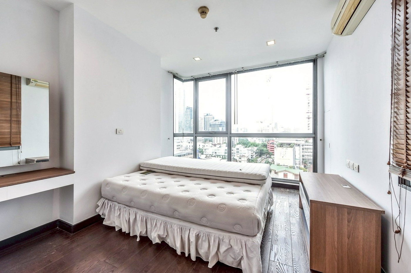 รูป LTH14570 – Condo for Sale | IDEO Q Phayathai | 61 sqm | 2 Beds 2 Baths | Near BTS Phayathai | 9.6 MB | คอนโดขาย ไอดีโอ คิว พญาไท - รูปที่ 1/6