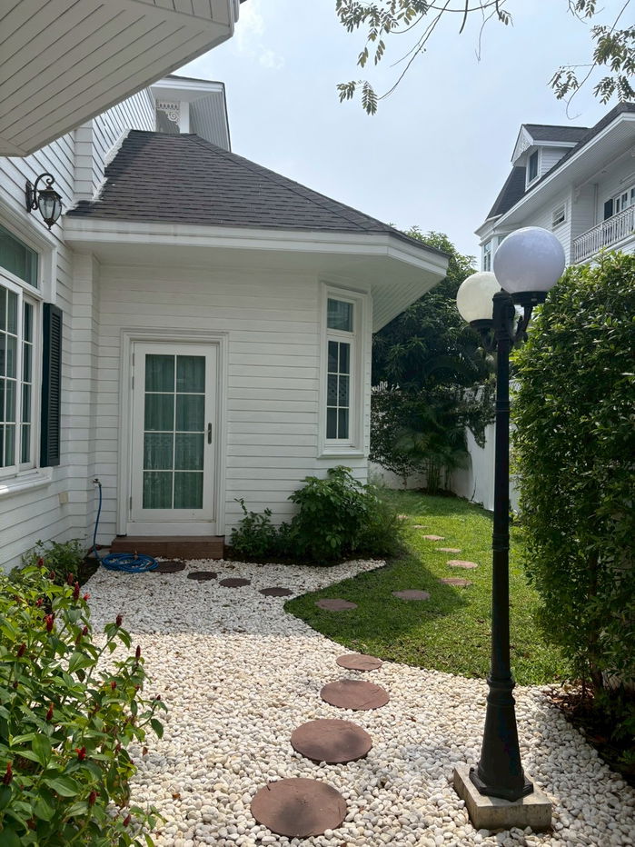 รูป บ้านเดี่ยวหลังใหญ่ สไตล์ยุโรป ย่านบางนา พร้อมให้เช่า - รูปที่ 4/55