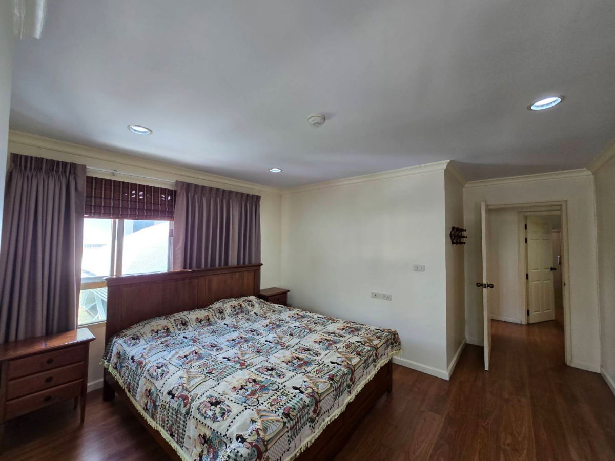 picture for sale!!! Lumpini Suite Ratchada-Rama3 Condo - 12/19