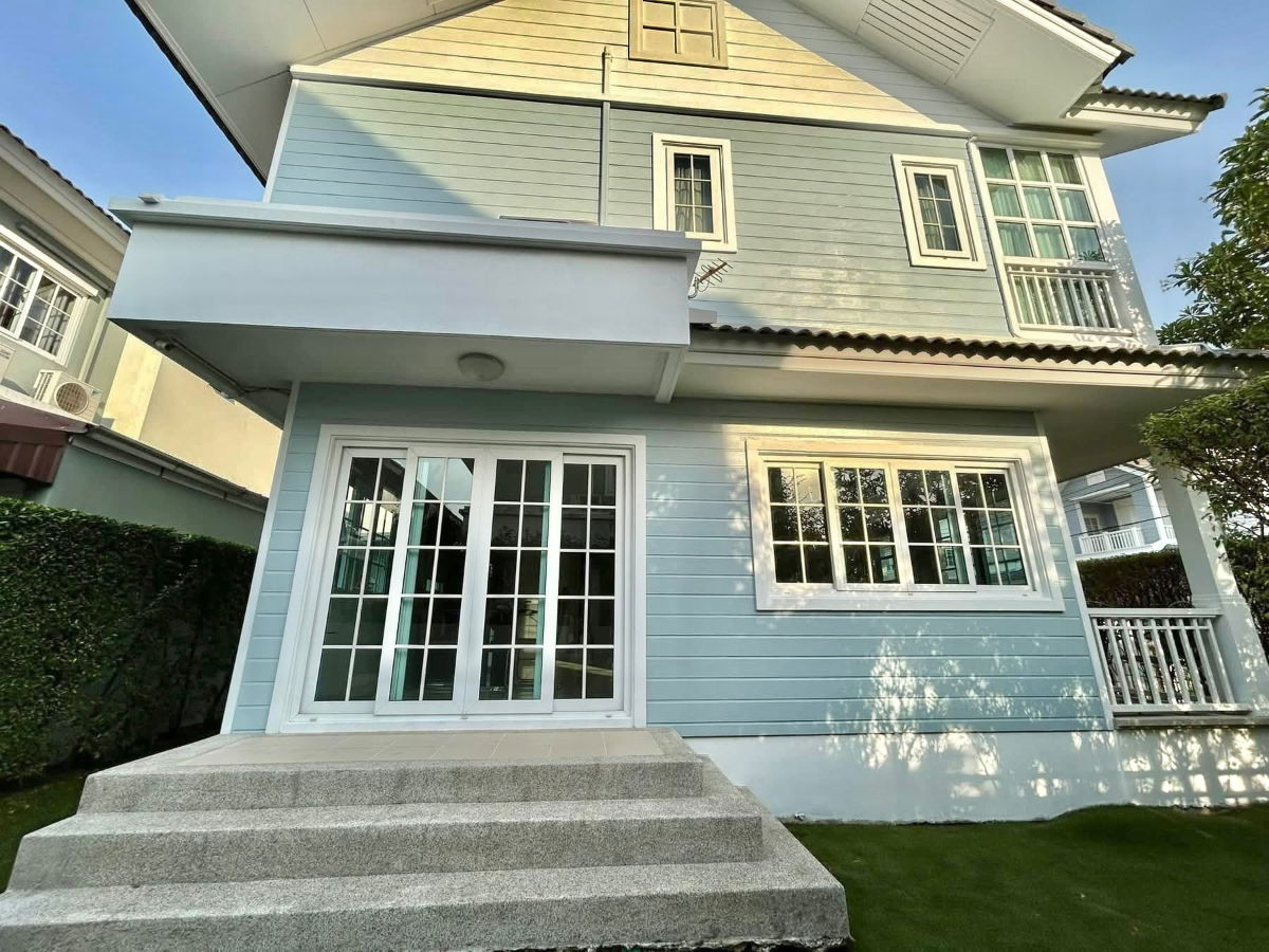 รูป ให้เช่าบ้านเดี่ยว บุราสิริ ปัญญาอินทรา ใกล้โรงเรียนสาธิตพัฒนา ใกล้แฟชั่นไอส์แลนด์ และซาฟารีเวิร์ล บ้านสวยสะอาด เฟอร์นิเจอร์ครบ - รูปที่ 2/13