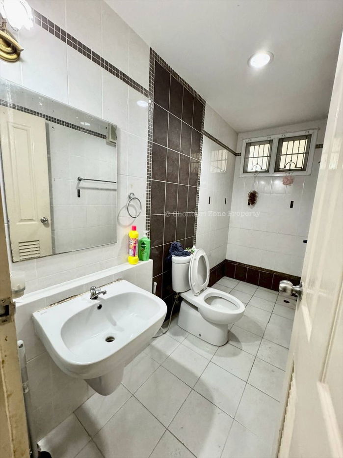 รูป ขายถูกมาก ม.มั่งมีศรีสุข บ้านเดี่ยวหลังใหญ่ 4 นอนใจกลางศรีราชา - รูปที่ 11/20