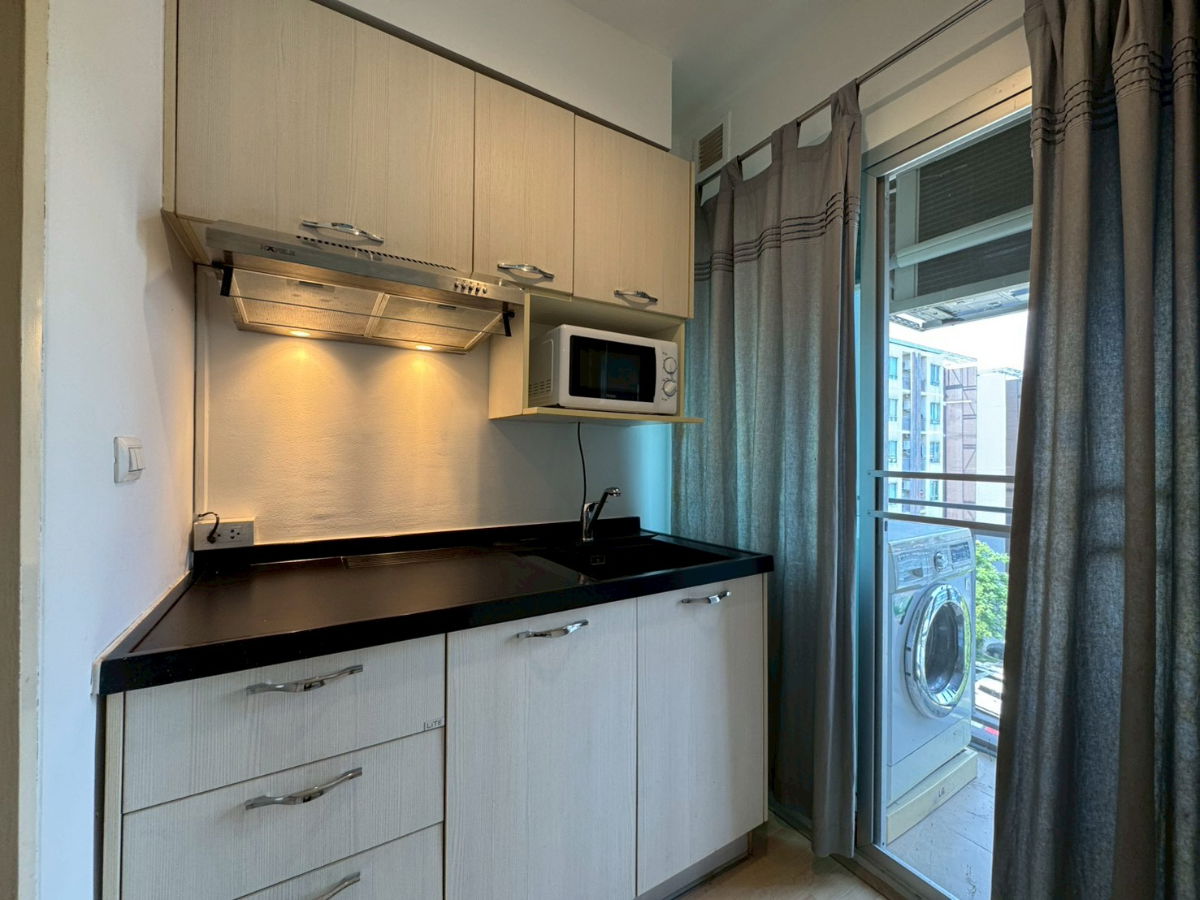 รูป 📣 #อ่อนนุชสุวรรณภูมิ คอนโดพร้อมอยู่ ห้องมุม ครัวแยก | ไอริส อ่อนนุช-สุวรรณภูมิ ✈️  ห้องขนาด 30 ตารางเมตร  ✔️ ห้องมุม ครัวแยก เป็นสัดส่วน - รูปที่ 4/10