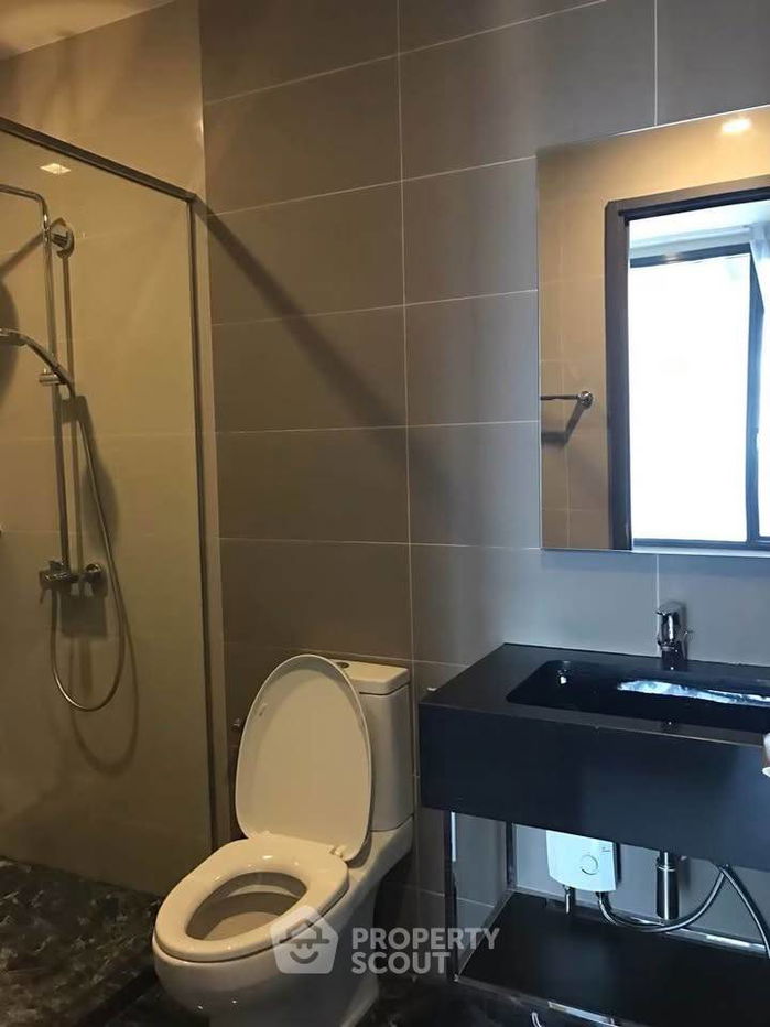 รูป คอนโด 2-ห้องนอน ที่ ดิ เอดจ์ สุขุมวิท 23 ใกล้ MRT สุขุมวิท (ID 2528457) - รูปที่ 11/15