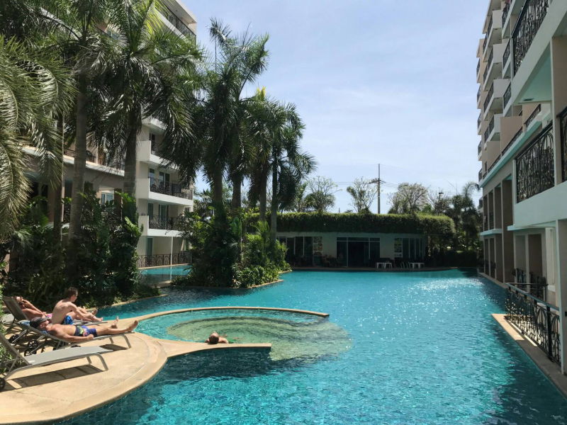 รูป คอนโดเรโนเวทใหม่ สวยมาก ทีวีจอยักษ์ 75นิ้ว โซฟาไฟฟ้า วิวสระว่ายน้ำ ชื่อต่างชาติ เพียง 2.39 ล้าน พร้อมอยู่!!! - รูปที่ 15/18