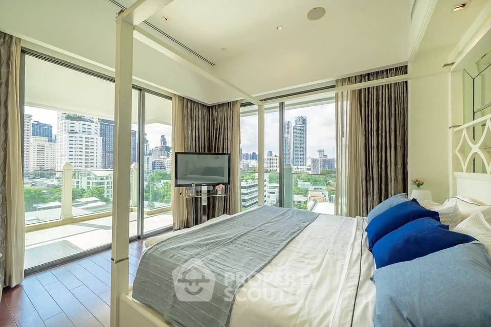 รูป คอนโด 3-ห้องนอน ที่ เลอ รัฟฟิเน่ สุขุมวิท 39 คอนโดมิเนียม ใกล้ BTS พร้อมพงษ์ (ID 2688145) - รูปที่ 12/18