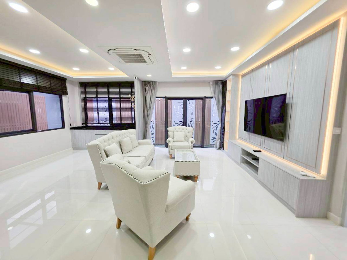 รูป ให้เช่าบ้านเดี่ยว 2ชั้น 4ห้องนอน 4ห้องน้ำ 1ห้องทำงาน The City Sathorn - Kallapaphruek (เดอะ ซิตี้ สาทร – กัลปพฤกษ์) - รูปที่ 9/24