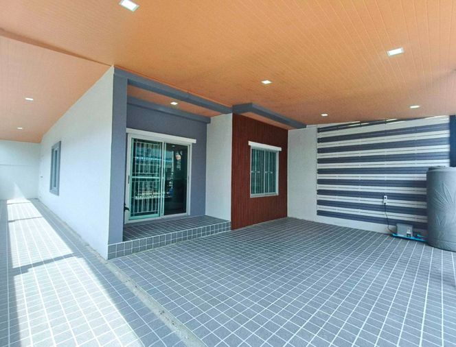 4-bed townhouse for sale, 120 sqm, 31.9 sq wah, Baan Ratchapruek Suvarnabhumi-LadKrabang Phase 4
