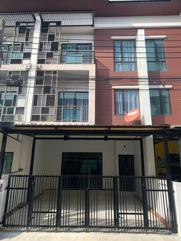 รูป ให้เช่าทาวโฮม 3 ชั้น ไอฟิล-บางนา ขนาดพื้นที่ 200 ตรม. พื้นที่ 22 ตรว ทำเลดี** ราคา 28,000 บาท - รูปที่ 2/33