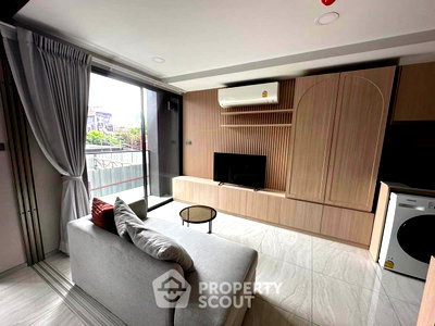 Condos for rent : 1-BR Condo at Walden Asoke near MRT Sukhumvit (ID 1880109)