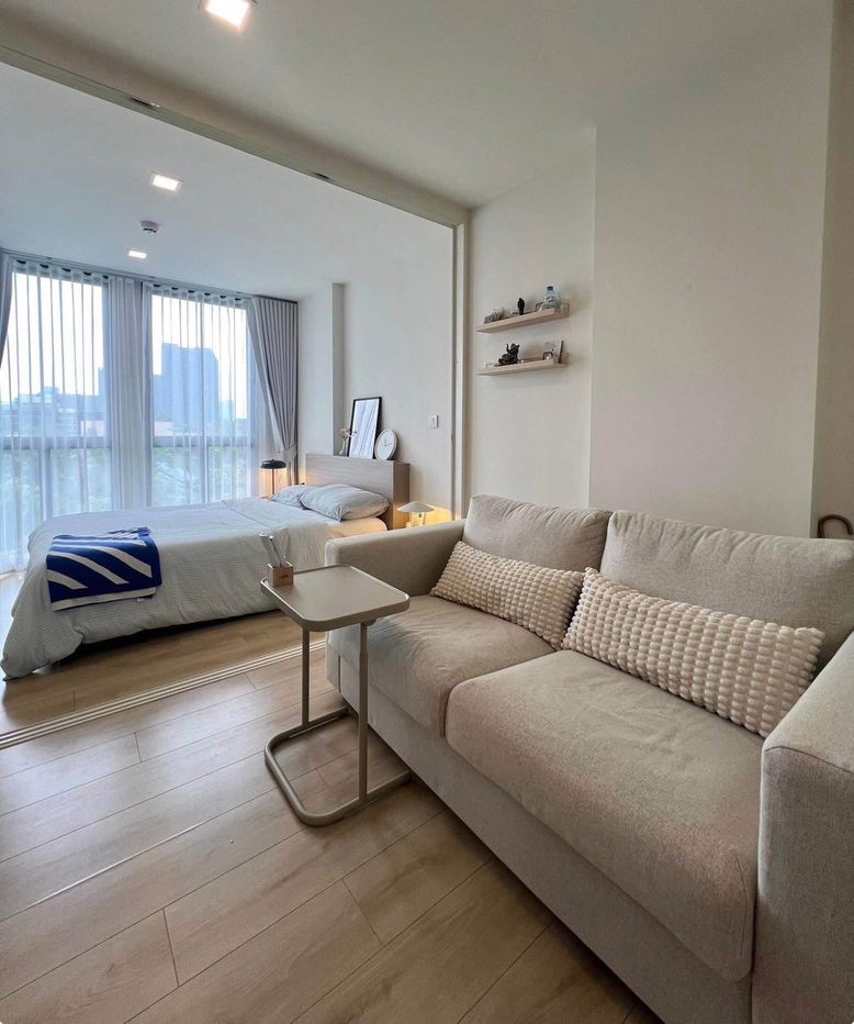 picture Chambers On Nut               Station  - 1/12