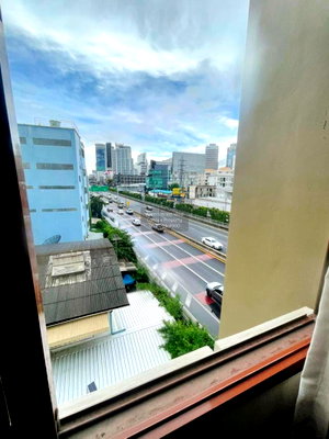 Condos for rent : FOR RENT condo , The Crest Ruamrudee , BTS-Phloen Chit , Lumpini , Pathum Wan , Bangkok , CX-74512 ✅ Live chat with us ADD LINE @connexproperty ✅