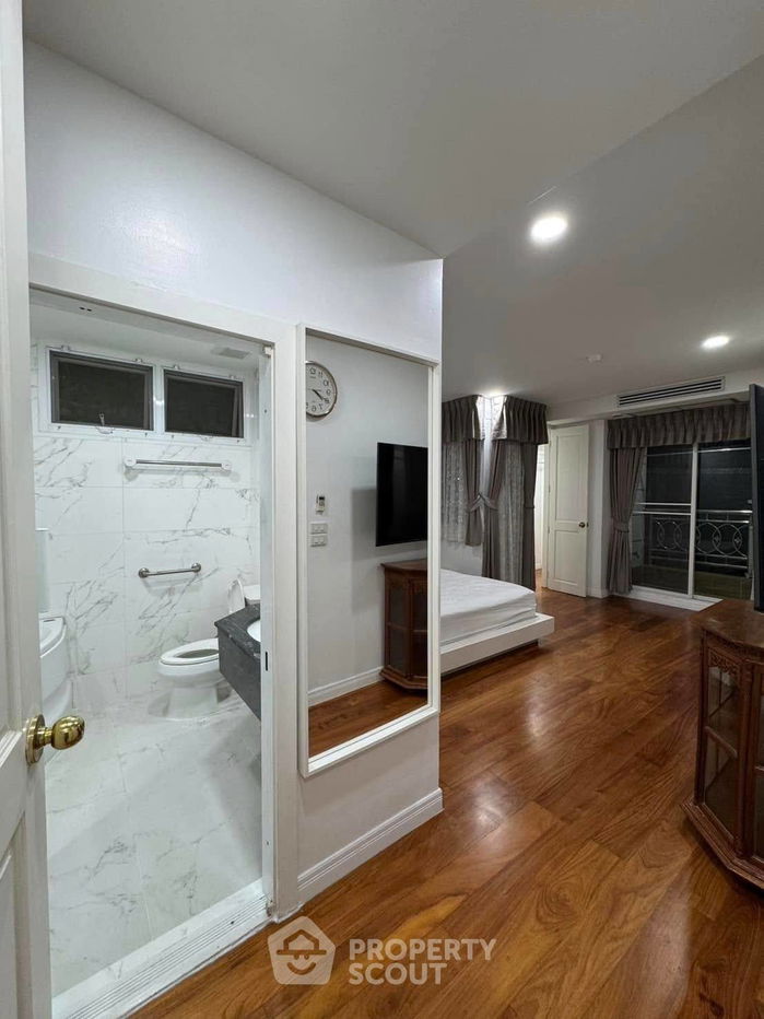 รูป คอนโด 2-ห้องนอน ที่ บ้าน ถนน สารสิน คอนโดมิเนียม ใกล้ BTS ราชดำริ (ID 1996544) - รูปที่ 10/11