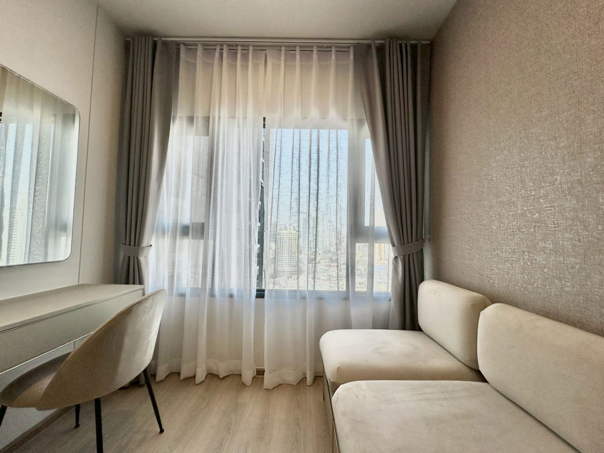 รูป Condo ย่านพระราม 4 เชื่อมอโศก | ห้องใหม่ | ชั้นสูง | วิวสูง | เงียบสงบ - รูปที่ 13/19