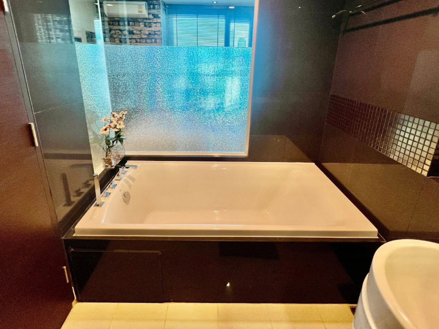 picture Rhythm Sathorn - 7/10