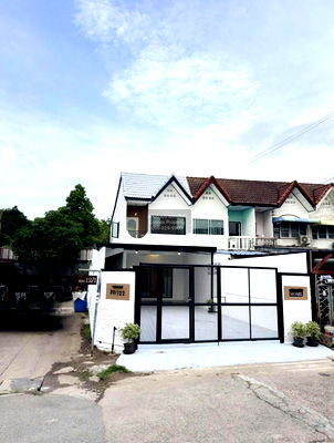 ทาวน์โฮม นครปฐม : ขายทาวน์เฮ้าส์/ทาวน์โฮม  บ้านร่มประดู่ เพชรเกษม 104 ห้องมุม รีโนเวทใหม่ กระทุ่มล้ม สามพราน นครปฐม CX-125198 ✅ ทักไลน์ @connexproperty ตอบทันที ทีมงานมืออาชีพ ✅