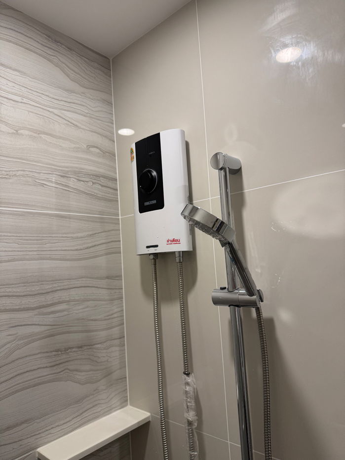 รูป ห้องใหม่ เจ้าของห้องปล่อยเอง Life Rama 4 - Asoke ห้อง 28.5 ตรม. พร้อมเข้าอยู่ พร้อมเฟอร์นิเจอร์และเครื่องใช้ไฟฟ้า - รูปที่ 11/14