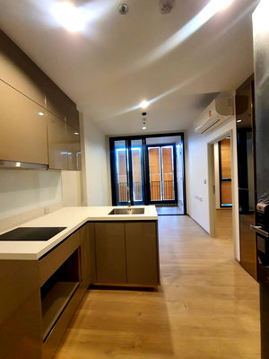 Condos for sale : Quinn Sukhumvit 101 Condominium is located next to Punnawithi BTS station.