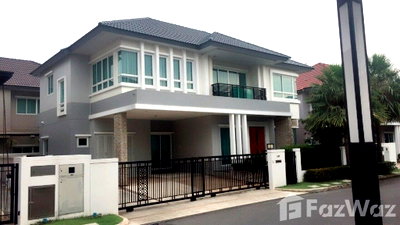 บ้านเดี่ยวให้เช่า : บ้านเดี่ยวให้เช่า 4 ห้องนอน ในโครงการ แกรนด์ บางกอก บูเลอวาร์ด พระราม 9 - ศรีนครินทร์ 160070