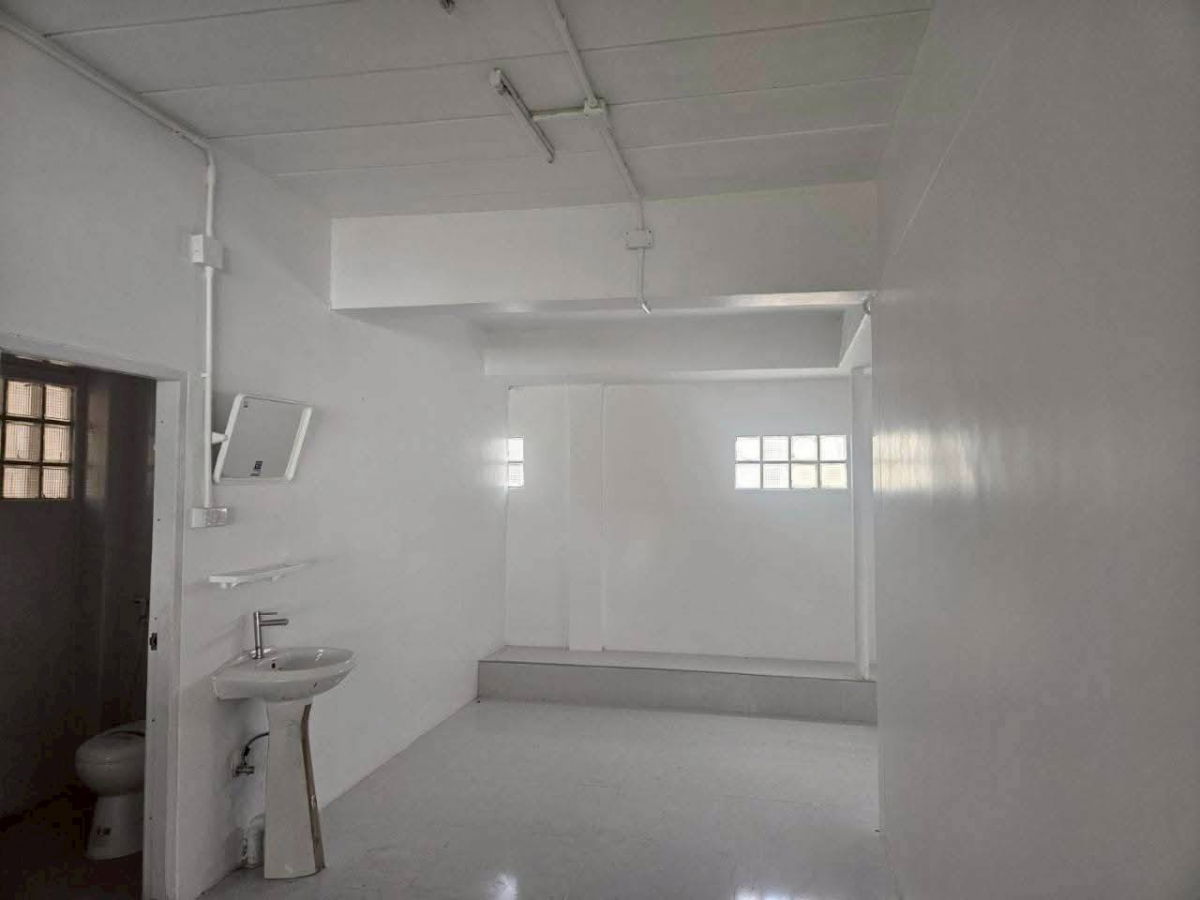 รูป ให้เช่า โกดังพื้นที่สีม่วง พื้นที่ใช้สอย1,700ตรม. ทำเลพุทธมณฑลสาย4-5 - รูปที่ 12/13