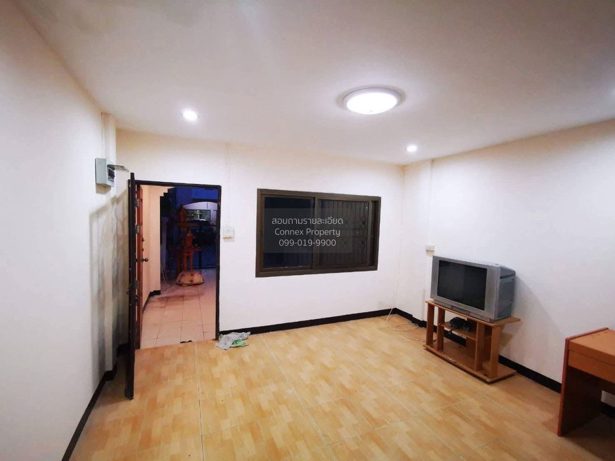 รูป ขายทาวน์เฮ้าส์/ทาวน์โฮม หมู่บ้าน ณัฐกานต์ 4 หลักหก เมืองปทุมธานี ปทุมธานี CX-147452 ✅ ทักไลน์ @connexproperty ตอบทันที ทีมงานมืออาชีพ ✅ - รูปที่ 2/12