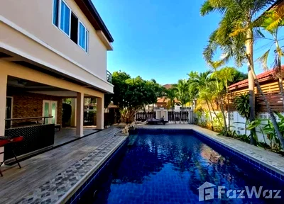 Houses for rent Lieb Tang Rodfai : 4 Bedroom Villa for rent at European Home Place 5332145