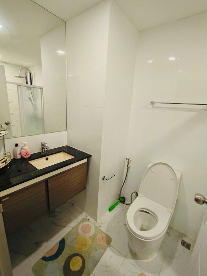 picture For Rent 48 SQ.M. | Private Corner Unit | Fully Built-In & Move-In Ready - 9/14