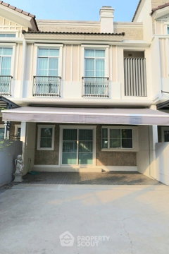 3-BR Townhouse at Indy 2 Bangna-Ramkhamhaeng 2 in Dokmai (ID 2690923)