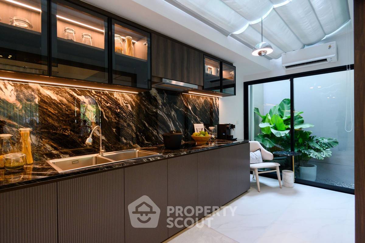 รูป ทาวน์เฮ้าส์ 3-ห้องนอน ที่ มาวิช สาธุประดิษฐ์-พระราม 3 ใน บางโคล่ (ID 2690813) - รูปที่ 4/6