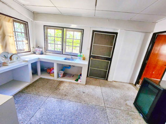 รูป บ้านเดี่ยว 90 ตร.ว.5-6นอน 2น้ำ ใกล้ BTSเสนานิคม และ รร.สตรีวิทยา2 1กม.300ตร.ม. จอดรถ5คัน ทำเลเสนานิคม ลาดพร้าว - รูปที่ 6/8