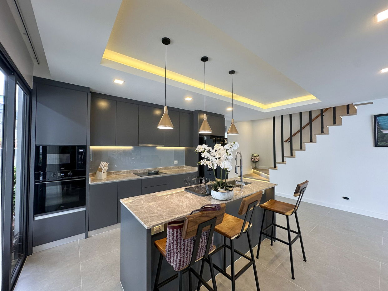 รูป 4 Bedroom Private Pool Villa for Sale Pattaya - รูปที่ 6/13