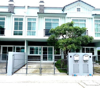 เช่าทาวน์โฮม นิคมบางปู : 🏡 ให้เช่า ทาวน์โฮม 2 ชั้น Villaggio 2 ศรีนครินทร์–บางนา ✨ โครงการพรีเมียม โดย Land & Houses เฟอร์ครบพร้อมเข้าอยู่ บรรยากาศสงบ เป็นส่วนตัว