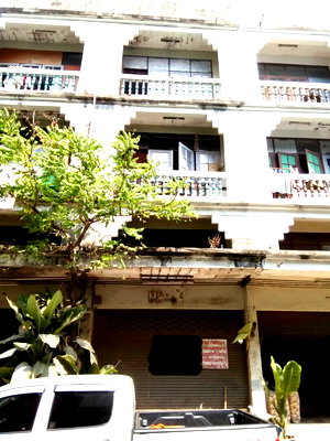 ทาวน์โฮม เขตบางบอน : ขายทาวน์เฮ้าส์ 3 ชั้น 15 วา บางบอน 3 ซอยเอกชัย 106