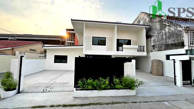 เช่าบ้านเดี่ยว ทรู ทาวเวอร์ พัฒนาการ : ให้เช่าบ้านเดี่ยว ย่านพัฒนาการ เหมาะสำหรับอยู่อาศัยหรือทำโฮมออฟฟิศ ( SPSEVE1760 )