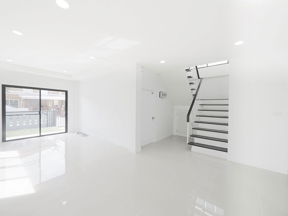 รูป ขายบ้านแฝดรีโนเวทใหม่ หลังใหญ่ ถนนเมน ม.เติมรัก 3 บ้านกล้วย–ไทรน้อย - รูปที่ 15/39