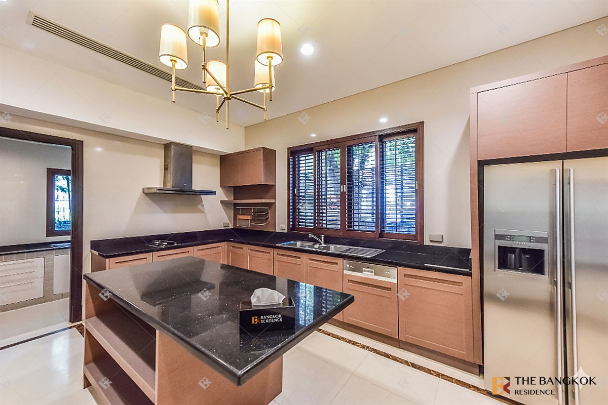 picture Elegant Classic Style House ðElegant classic home, spacious & private in central Sukhumvitð - 16/20