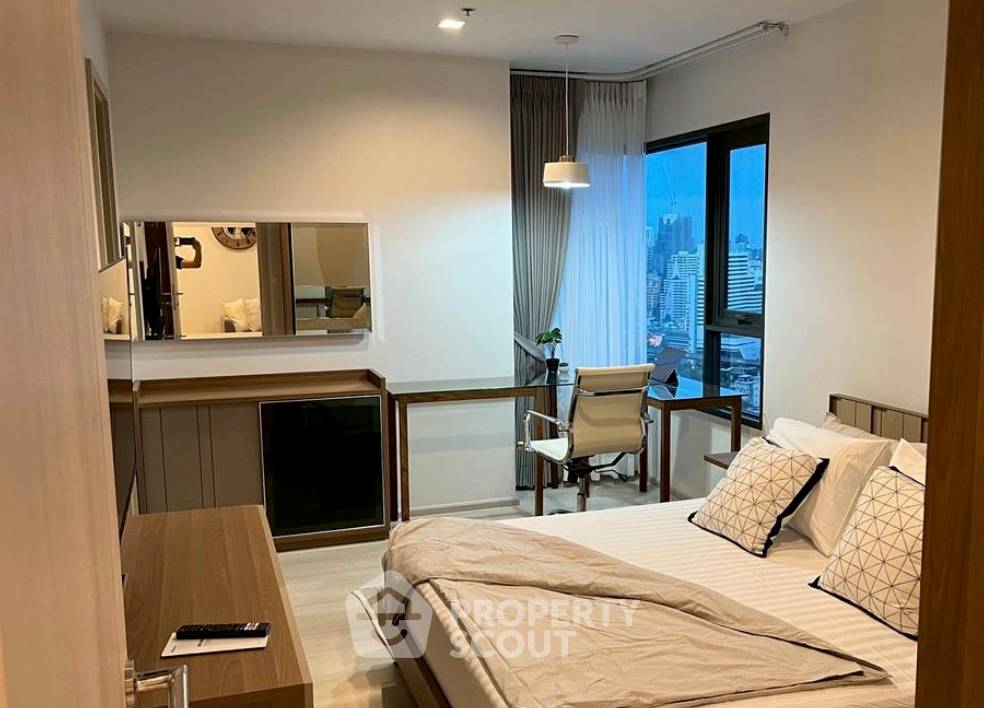 picture 2-BR Condo at Life One Wireless near BTS Phloen Chit (ID 2687682) - 2/6