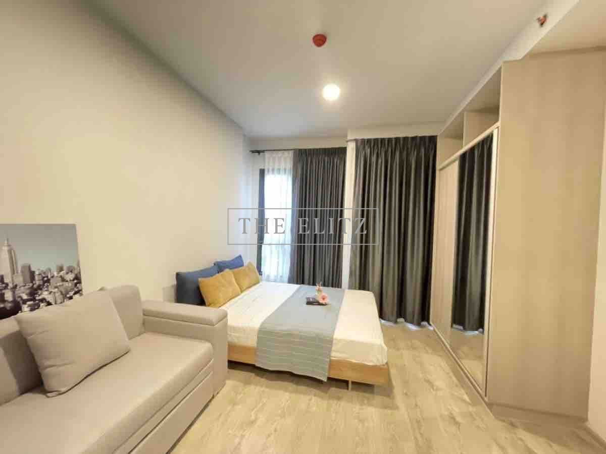 รูป ✨ห้องที่ทำให้คุณอยากตื่นมาดูพระอาทิตย์ขึ้นทุกวัน วิวเมืองไม่มีตึกบัง ในคอนโดที่ดีไซน์เท่ที่สุดบนถนนพัฒนาการ 💕 - รูปที่ 4/8