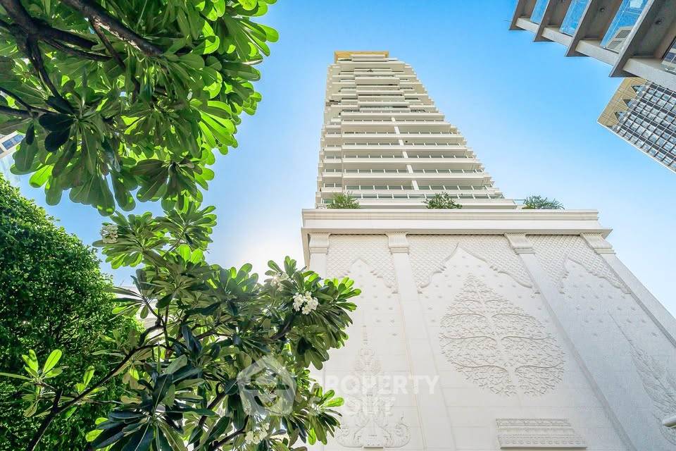 รูป คอนโด 3-ห้องนอน ที่ เลอ รัฟฟิเน่ สุขุมวิท 39 คอนโดมิเนียม ใกล้ BTS พร้อมพงษ์ (ID 2690330) - รูปที่ 18/19