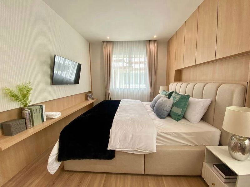 รูป บ้านพูลวิลล่า Rachawadi – ขาย 4 ห้องนอน - รูปที่ 5/12