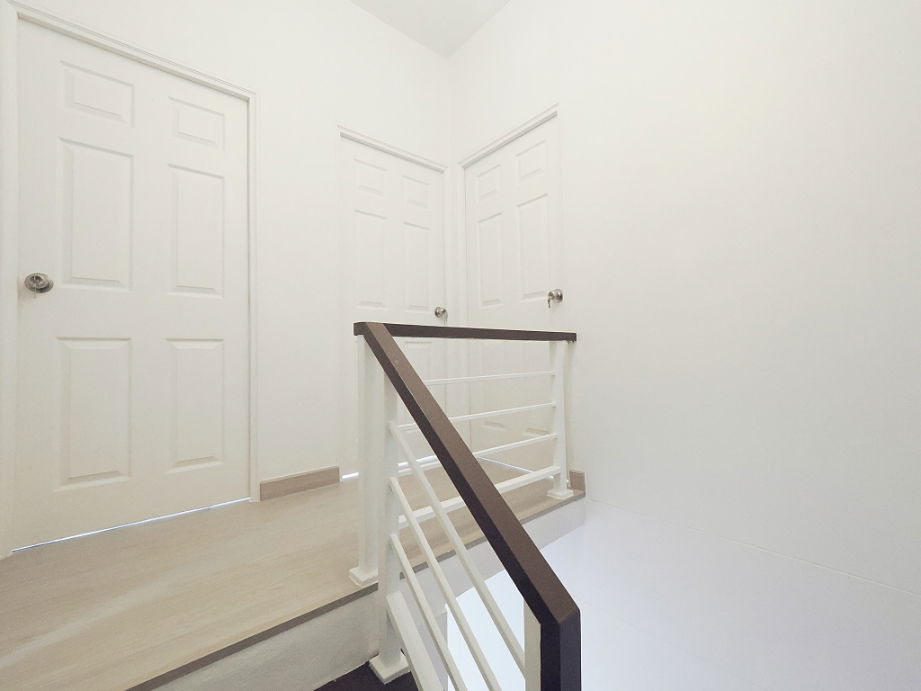 รูป ขายราคาพิเศษ ทาวน์เฮ้าส์ ม.ณรุจา กาญจนาภิเษก - พระราม5 (แปลงมุม)  ราคา 1.99 ล้าน - รูปที่ 28/45