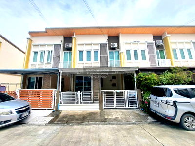Townhouses for rent : For Rent Townhouse/Townhome  , Golden Town Petchkasem , Nong Khang Phlu , Nong Khaem , Bangkok , CX-147548 ✅ Live chat with us ADD LINE @connexproperty ✅