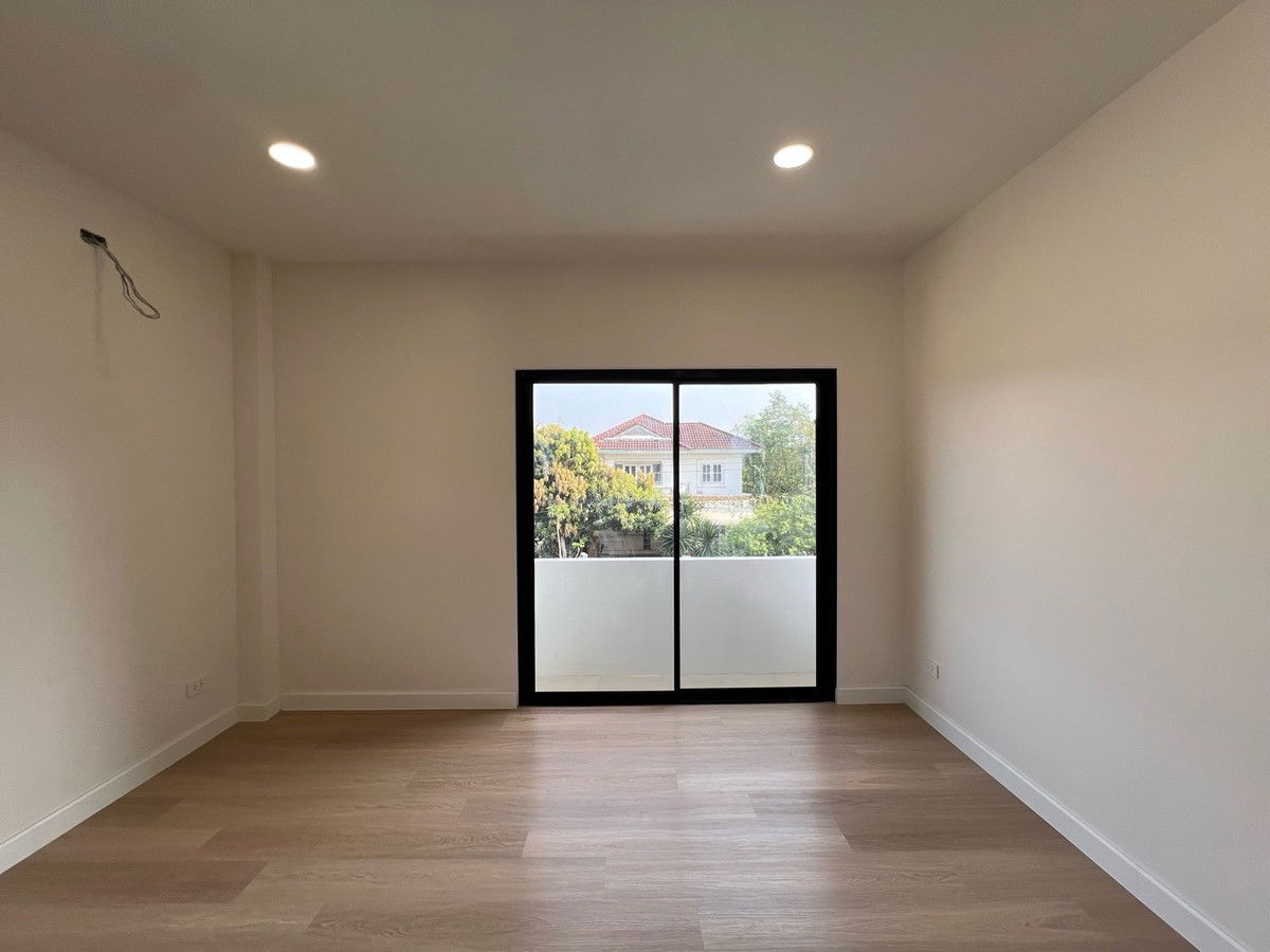 รูป R061 🏡✨ Sale! บ้านเดี่ยวรีโนเวทใหม่ หมู่บ้าน เพอร์เฟค เพลส รัตนาธิเบศร์ ย่านนนทบุรี ใกล้ รถไฟฟ้า เพียง 10.5 M เท่านั้น - รูปที่ 17/21