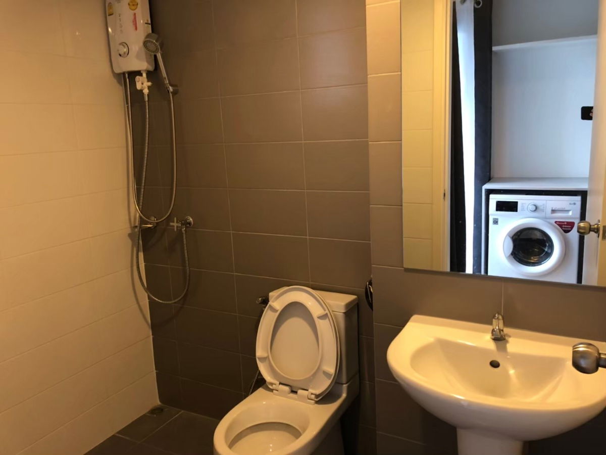 picture For rent The Cabana ready to move in - 10/13