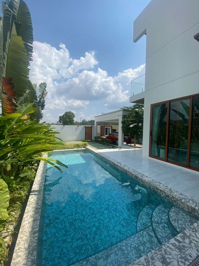 รูป ขายพูลวิลล่าหรูสไตล์ Tropical Luxury โครงการ แอทโมสไพร์ม วิลล่า พัทยา  - รูปที่ 2/7