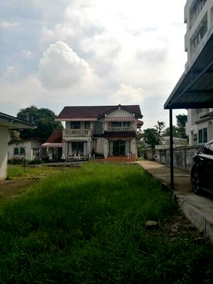 เช่าบ้านเดี่ยว เซ็นทรัล พลาซ่า บางนา : ให้เช่าบ้านใกล้ BTS แบริ่ง, แบ่งเช่าได้ทีละหลัง เหมาะสำหรับทำที่พักอาศัย ออฟฟิศ ร้านอาหาร สปาร์ ฯลฯ